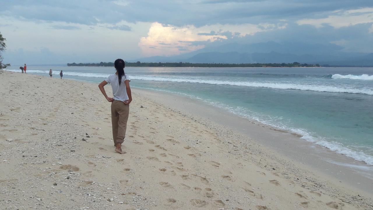 Cnunk Bungalow Bed & Breakfast Gili Meno Exterior photo