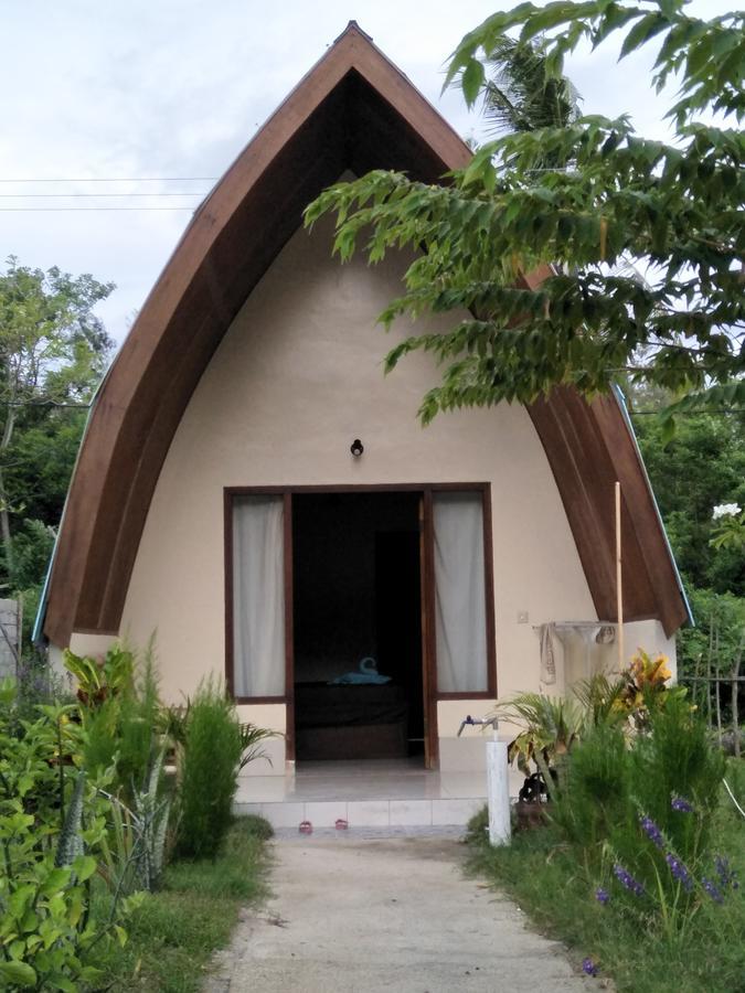 Cnunk Bungalow Gili Meno Exterior photo
